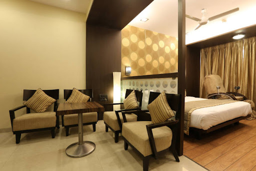 Pearl Room